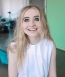 sabrinacarpenter-daily_286129.jpg