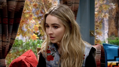 sabrinacarpenter-daily_2821229.jpg