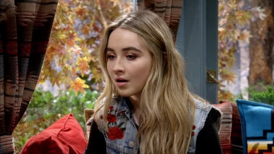 sabrinacarpenter-daily_2821429.jpg