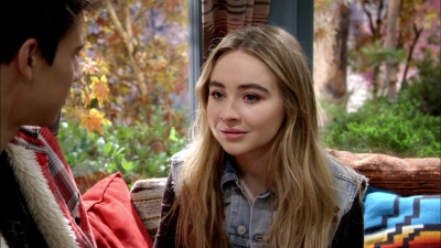 sabrinacarpenter-daily_2824029.jpg