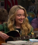 sabrinacarpenter-daily_2826929.jpg