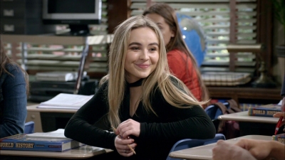 sabrinacarpenter-daily_287329.jpg