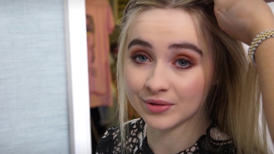 sabrinacarpenter-daily_287229.jpg