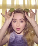 sabrinacarpenter-daily_283629.jpg