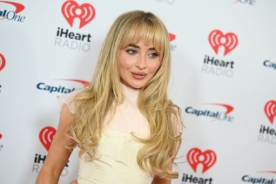 sabrinacarpenter-daily_287129.jpg