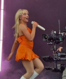 sabrinacarpenter-daily_2819229.jpg