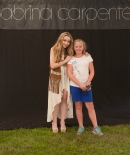 sabrinacarpenter-daily_285529.jpg