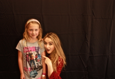 sabrinacarpenter-daily_281029.jpg