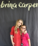 sabrinacarpenter-daily_282929.jpg