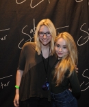 sabrinacarpenter-daily_285929.jpg