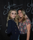 sabrinacarpenter-daily_283029.jpg