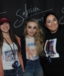 sabrinacarpenter-daily_28729.jpg