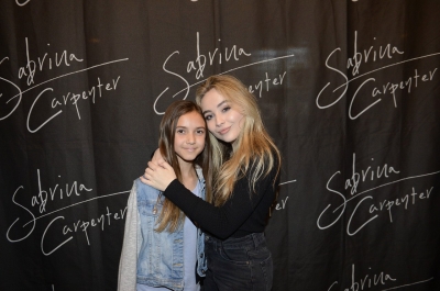 sabrinacarpenter-daily_285129.jpg