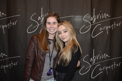 sabrinacarpenter-daily_287429.jpg