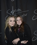 sabrinacarpenter-daily_281129.jpg