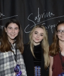 sabrinacarpenter-daily_283929.jpg