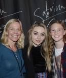 sabrinacarpenter-daily_284629.jpg