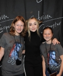 sabrinacarpenter-daily_281929.jpg