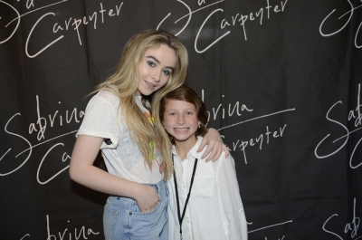 sabrinacarpenter-daily_28329.jpg