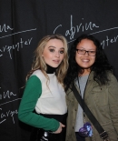 sabrinacarpenter-daily_281229.jpg