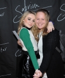 sabrinacarpenter-daily_282429.jpg