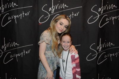 sabrinacarpenter-daily_281029.jpg