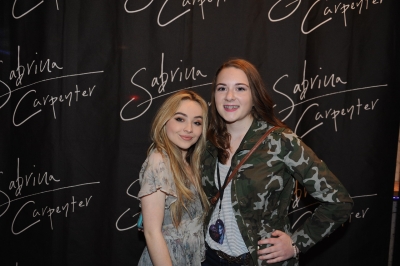 sabrinacarpenter-daily_283829.jpg