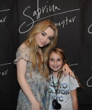 sabrinacarpenter-daily_281129.jpg