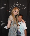 sabrinacarpenter-daily_281329.jpg