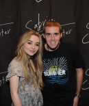 sabrinacarpenter-daily_281429.jpg