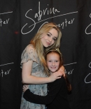 sabrinacarpenter-daily_282329.jpg