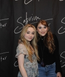 sabrinacarpenter-daily_282829.jpg