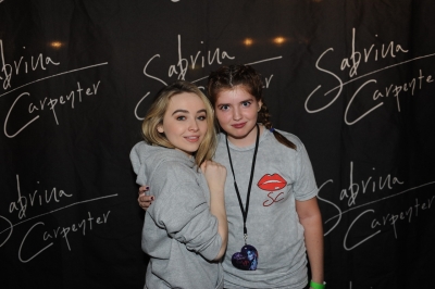 sabrinacarpenter-daily_2810429.jpg