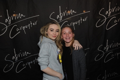 sabrinacarpenter-daily_287129.jpg