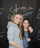 sabrinacarpenter-daily_289029.jpg