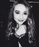 sabrinacarpenter-daily_2815229.jpg