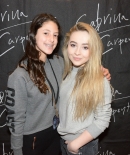 sabrinacarpenter-daily_28129.jpg