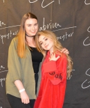 sabrinacarpenter-daily_281629.jpg