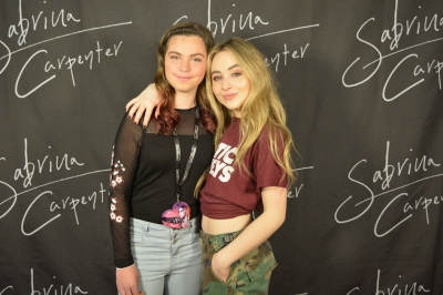 sabrinacarpenter-daily_28929.jpg