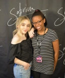 sabrinacarpenter-daily_281329.jpg