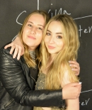 sabrinacarpenter-daily_28129.jpg