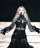 sabrinacarpenter-daily_281629.jpg