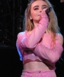 sabrinacarpenter-daily_281229.jpg