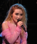 sabrinacarpenter-daily_284429.jpg