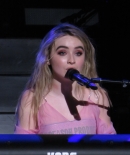 sabrinacarpenter-daily_285429.jpg