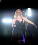 sabrinacarpenter-daily_285729.jpg