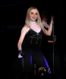 sabrinacarpenter-daily_285829.jpg