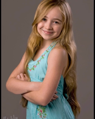 sabrinacarpenter-daily_281829.jpg