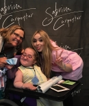 sabrinacarpenter-daily_289929.jpg