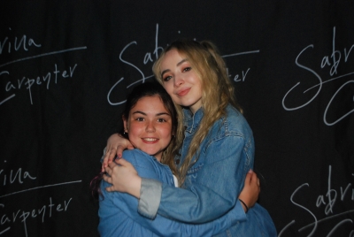 sabrinacarpenter-daily_28829.jpg